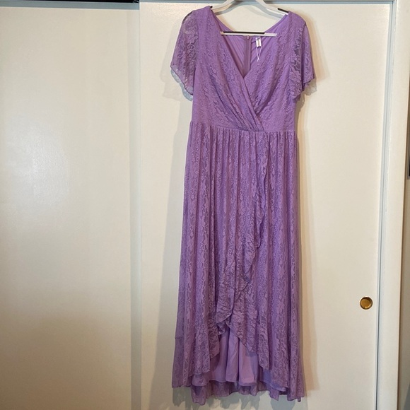 Ever Pretty Lilac/Lavender High-Low Lace Maxi Dress. - Picture 1 of 8